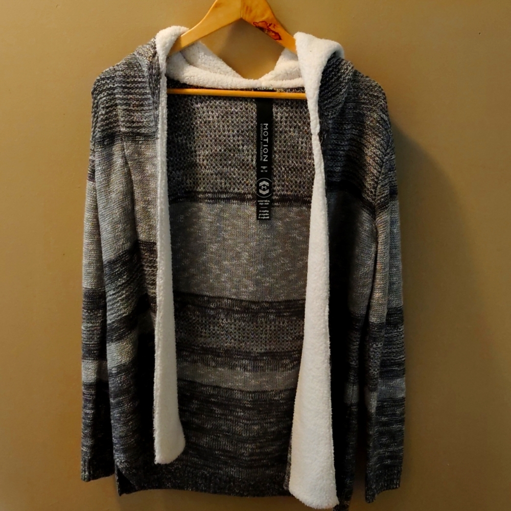 Super comfy cardigan.